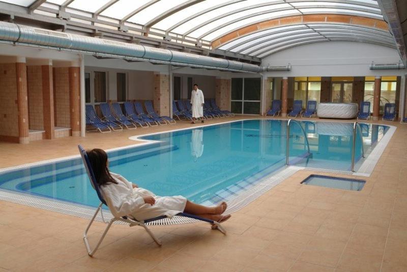 Ta'Karos Apartman Zalakaros Esterno foto