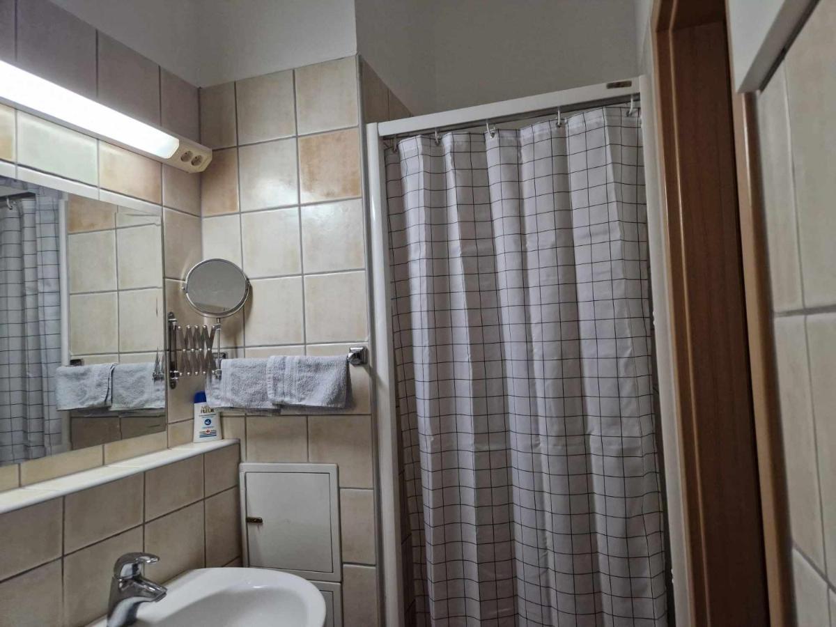 Ta'Karos Apartman Zalakaros Esterno foto